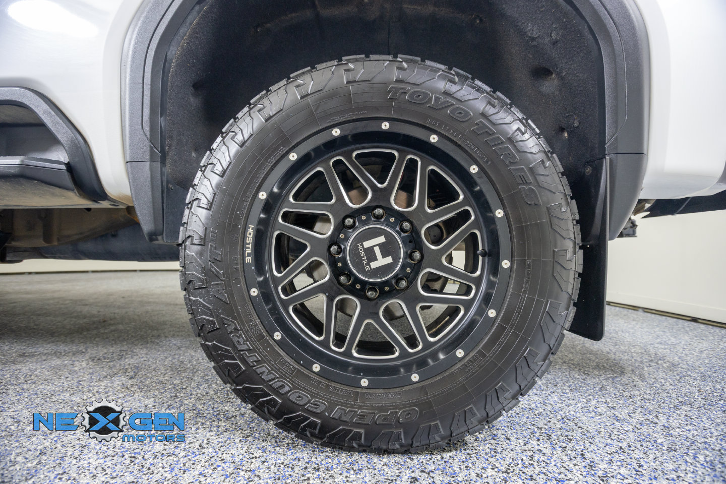 Used 2023 GMC Sierra 2500 Denali w/ Denali Ultimate Package AWD/4WD image 48
