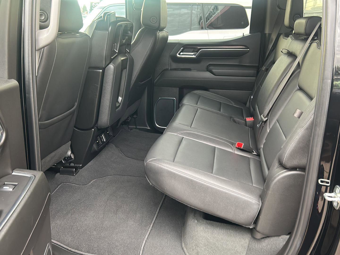 Used 2024 GMC Sierra 1500 SLT image 22