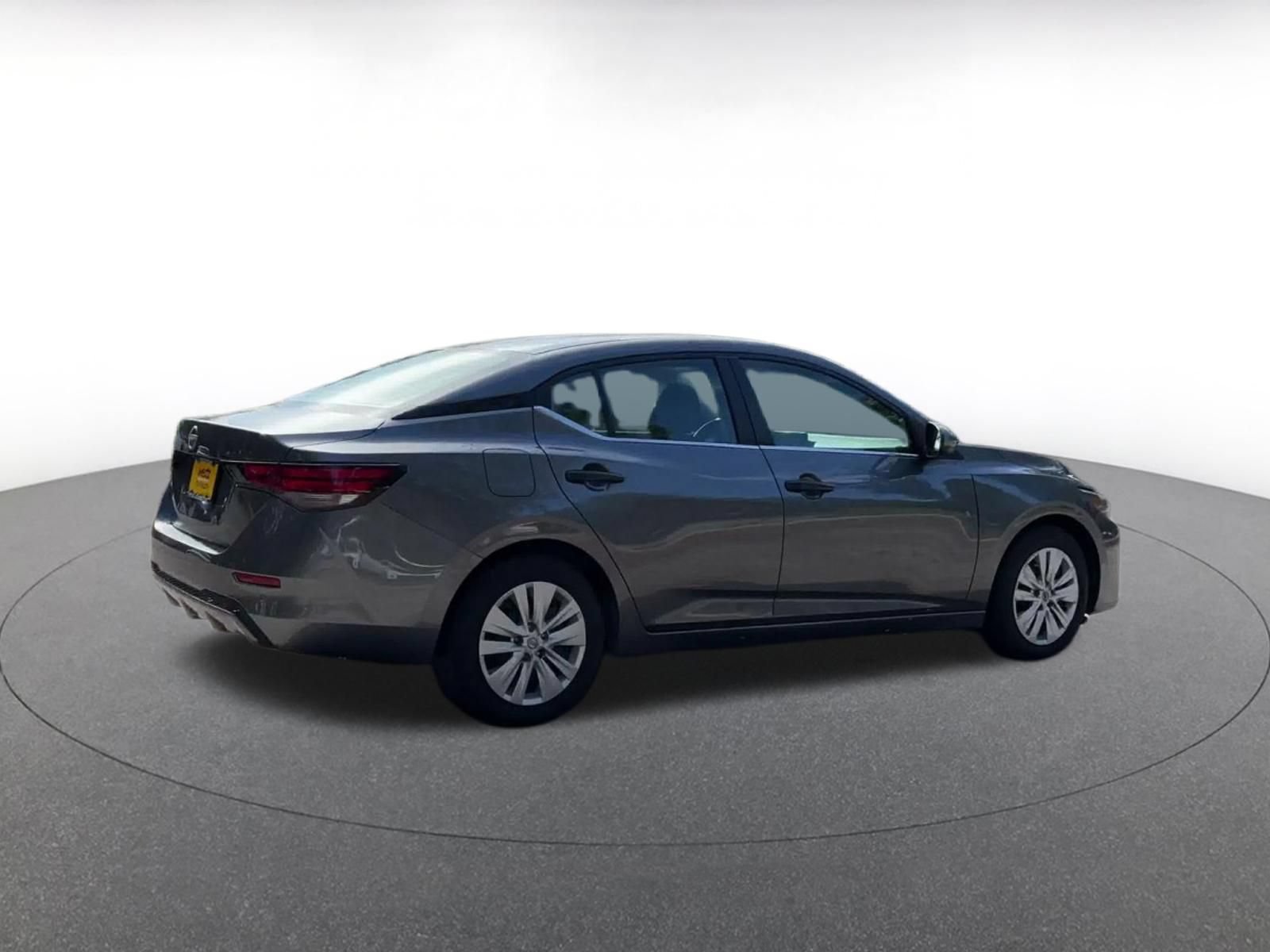 Used 2025 Nissan Sentra S FWD image 14