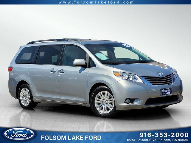 Used 2015 Toyota Sienna XLE FWD video 1