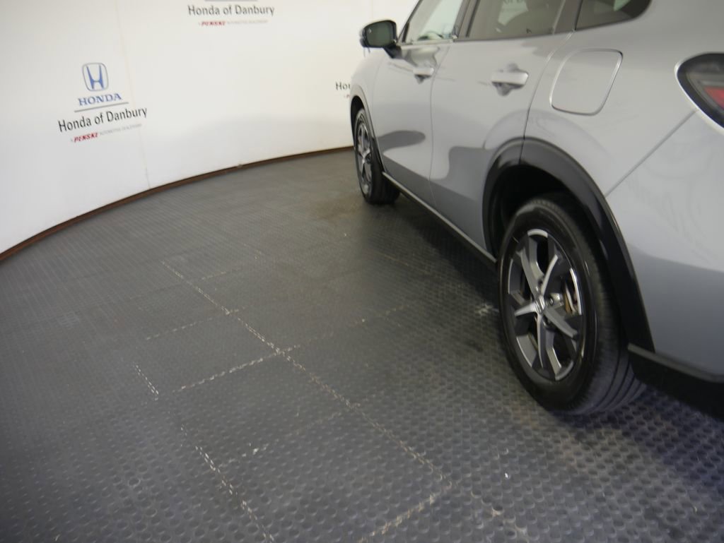 Used 2023 Honda HR-V EX-L image 11