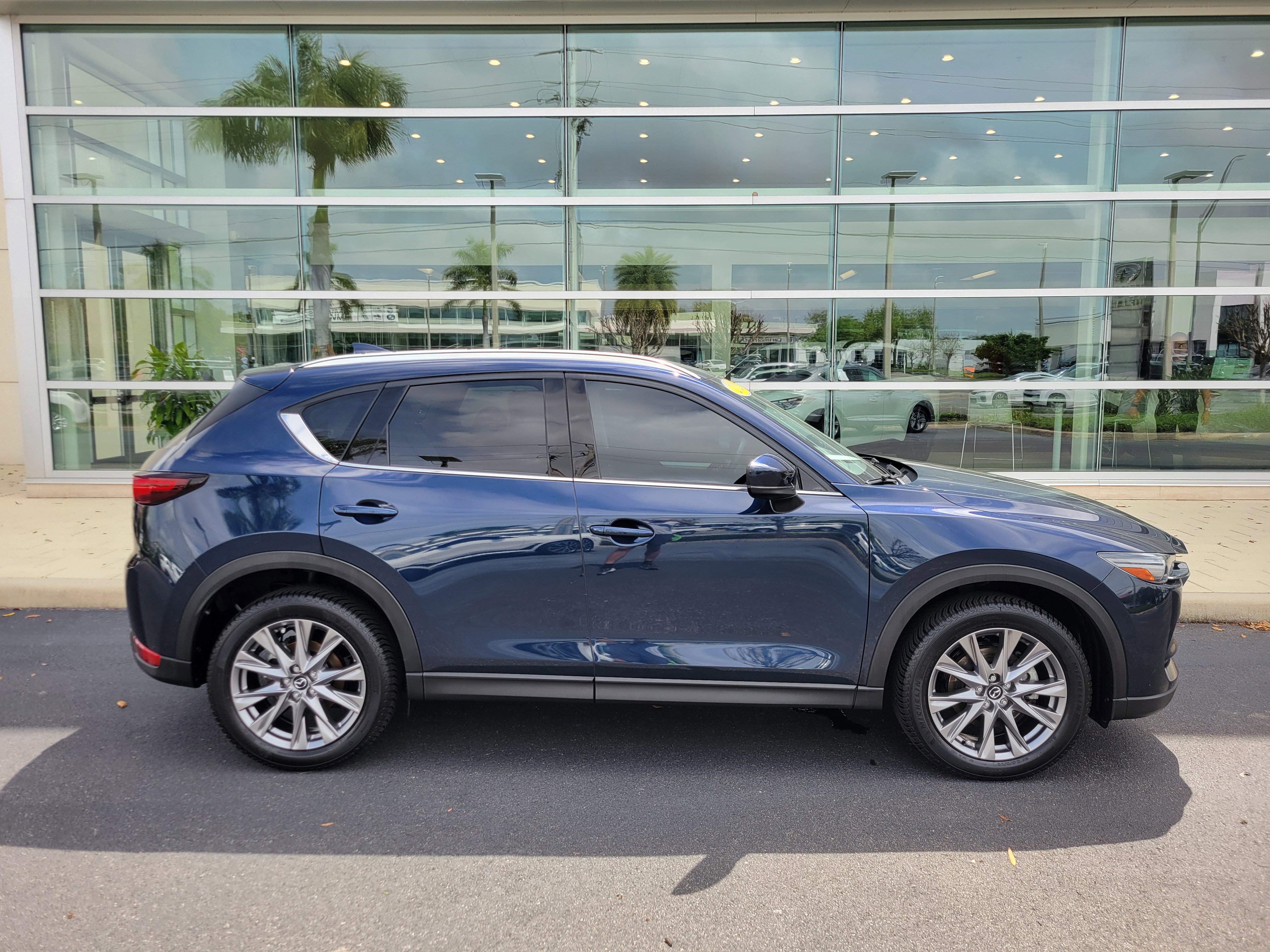 Used 2020 MAZDA CX-5 Grand Touring Reserve image 3