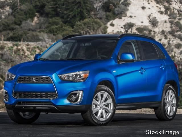 Used 2015 Mitsubishi Outlander Sport SE image 1