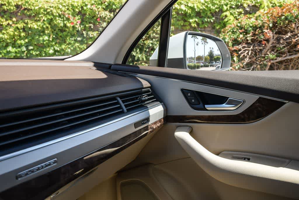Used 2018 Audi Q7 2.0T Premium AWD/4WD image 22