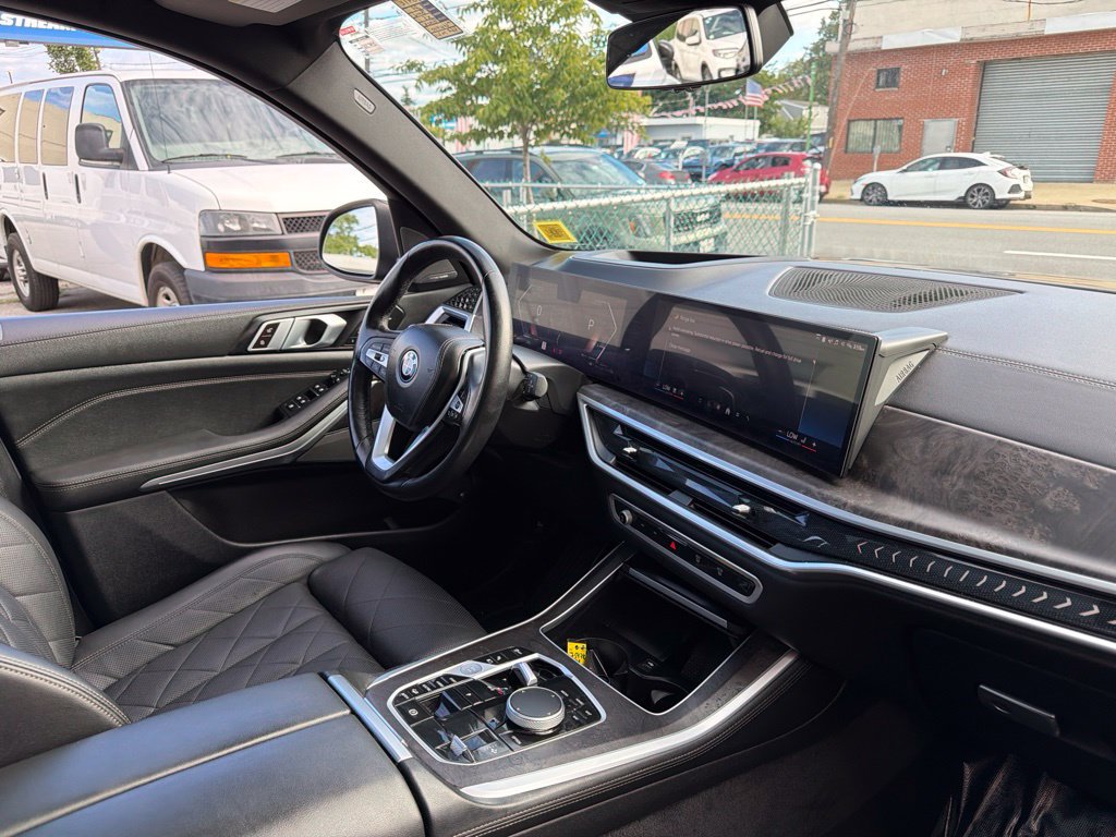 Used 2024 BMW X5 xDrive50e w/ Premium Package AWD/4WD image 21