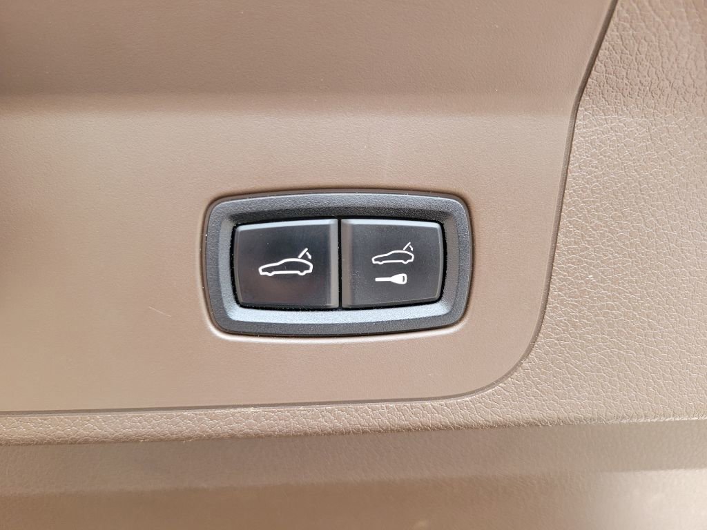 Used 2017 Porsche Panamera Turbo image 62