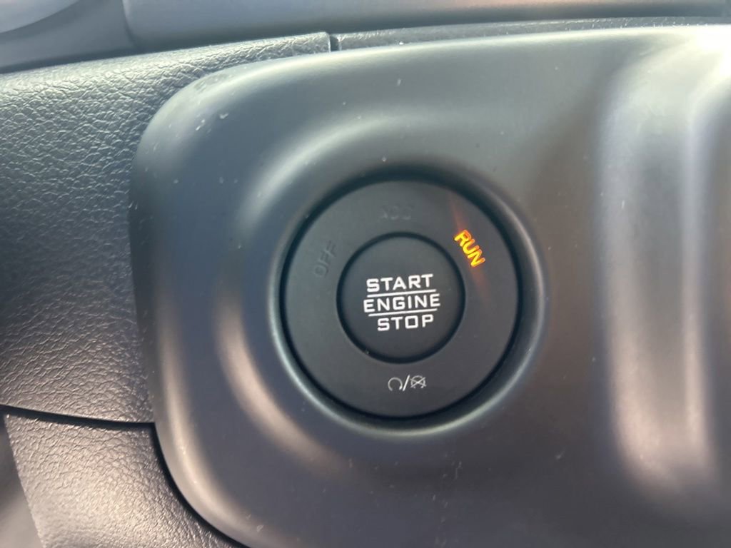 Used 2023 Jeep Wrangler Sport S image 40