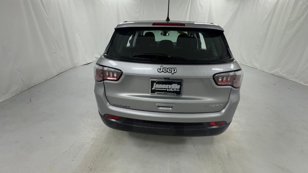 Used 2020 Jeep Compass Sport w/ Cold Weather Group image 4