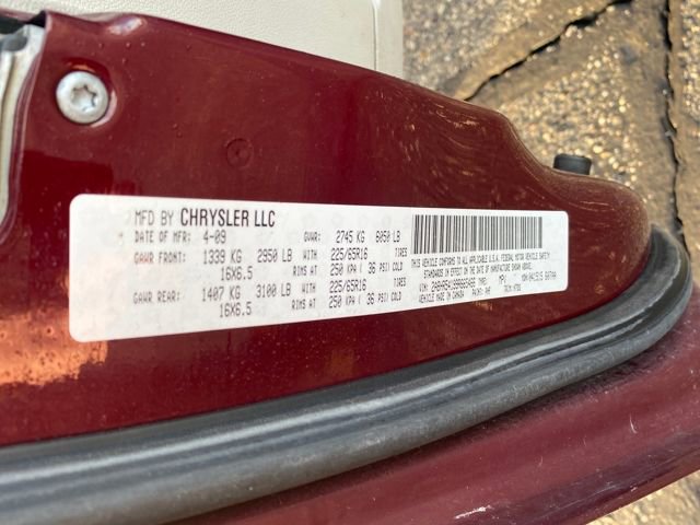 Used 2009 Chrysler Town & Country Touring image 21