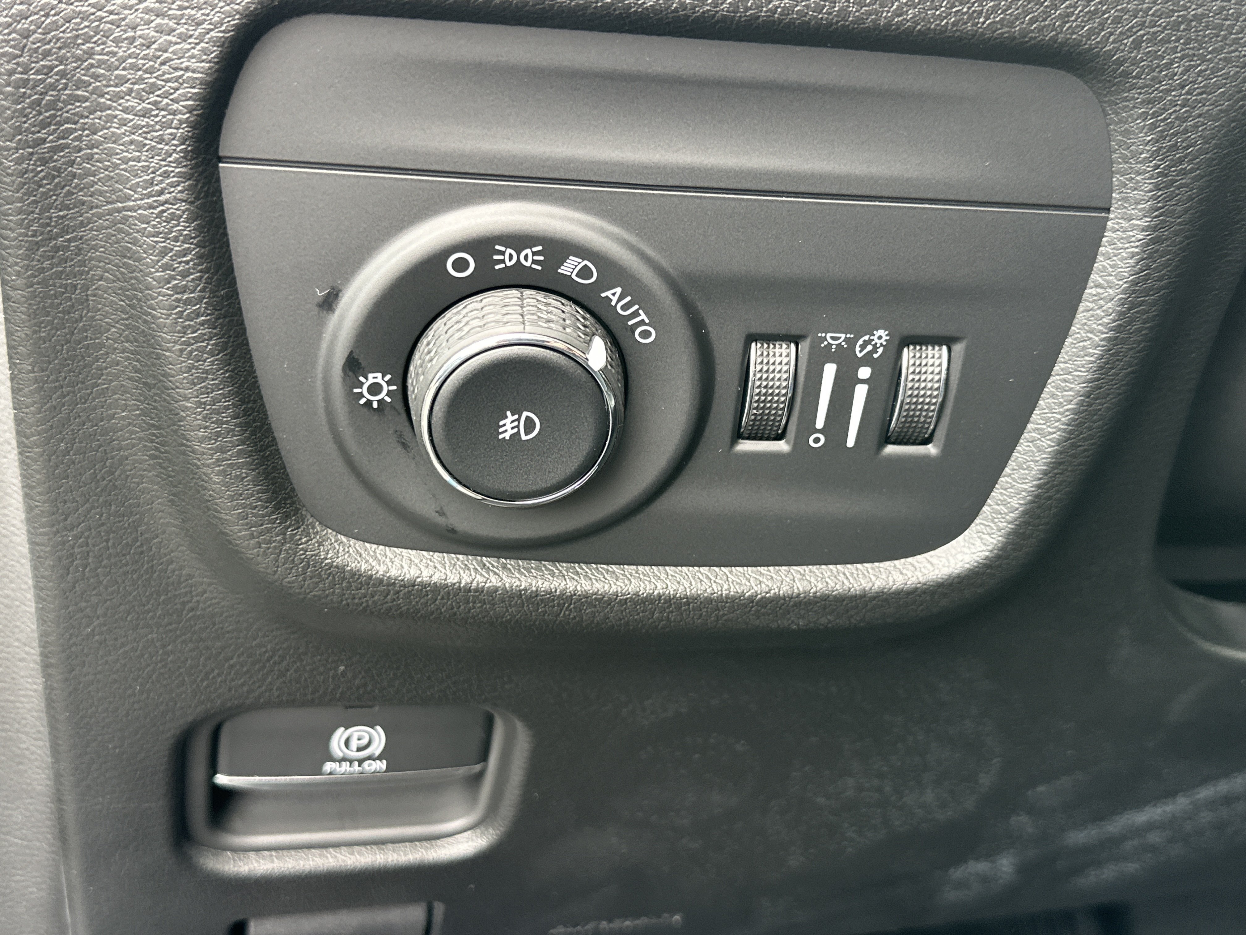New 2027 Jeep Grand Cherokee Limited AWD/4WD image 12
