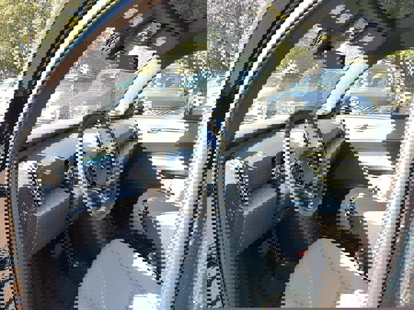 New 2026 Volvo EX30 Plus w/ Protection Package Premier image 13