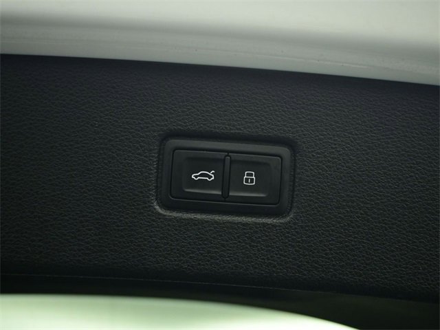 Used 2017 Audi Q7 3.0T Premium Plus image 39