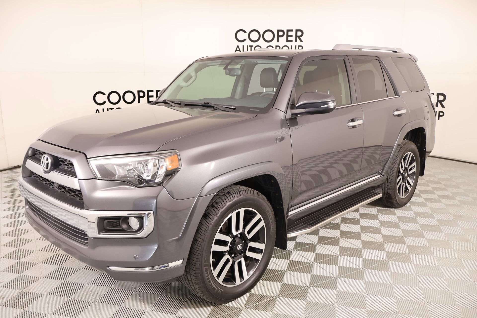 Used 2019 Toyota 4Runner Limited image 10