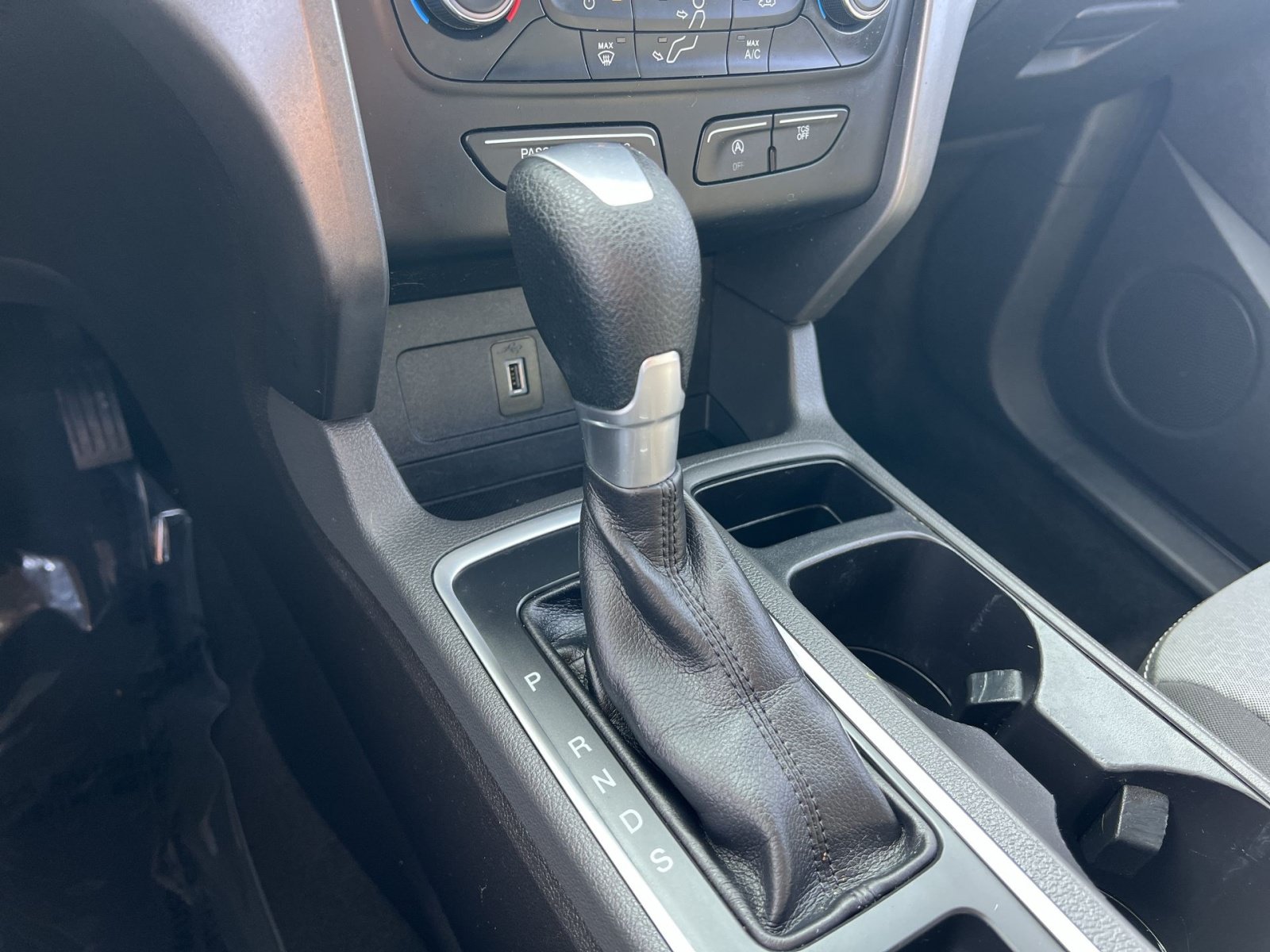 Used 2017 Ford Escape SE AWD/4WD image 29