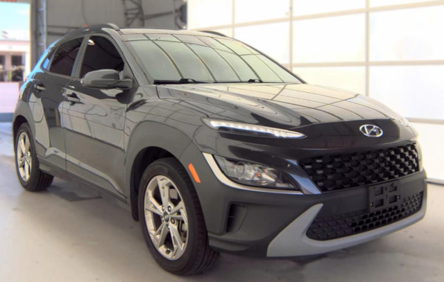 Used 2022 Hyundai Kona SEL AWD/4WD image 4