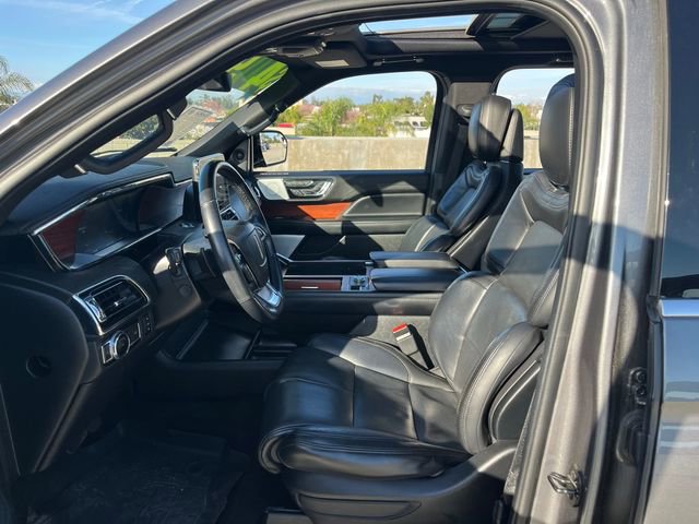 Used 2021 Lincoln Navigator Reserve w/ Luxury Package image 9