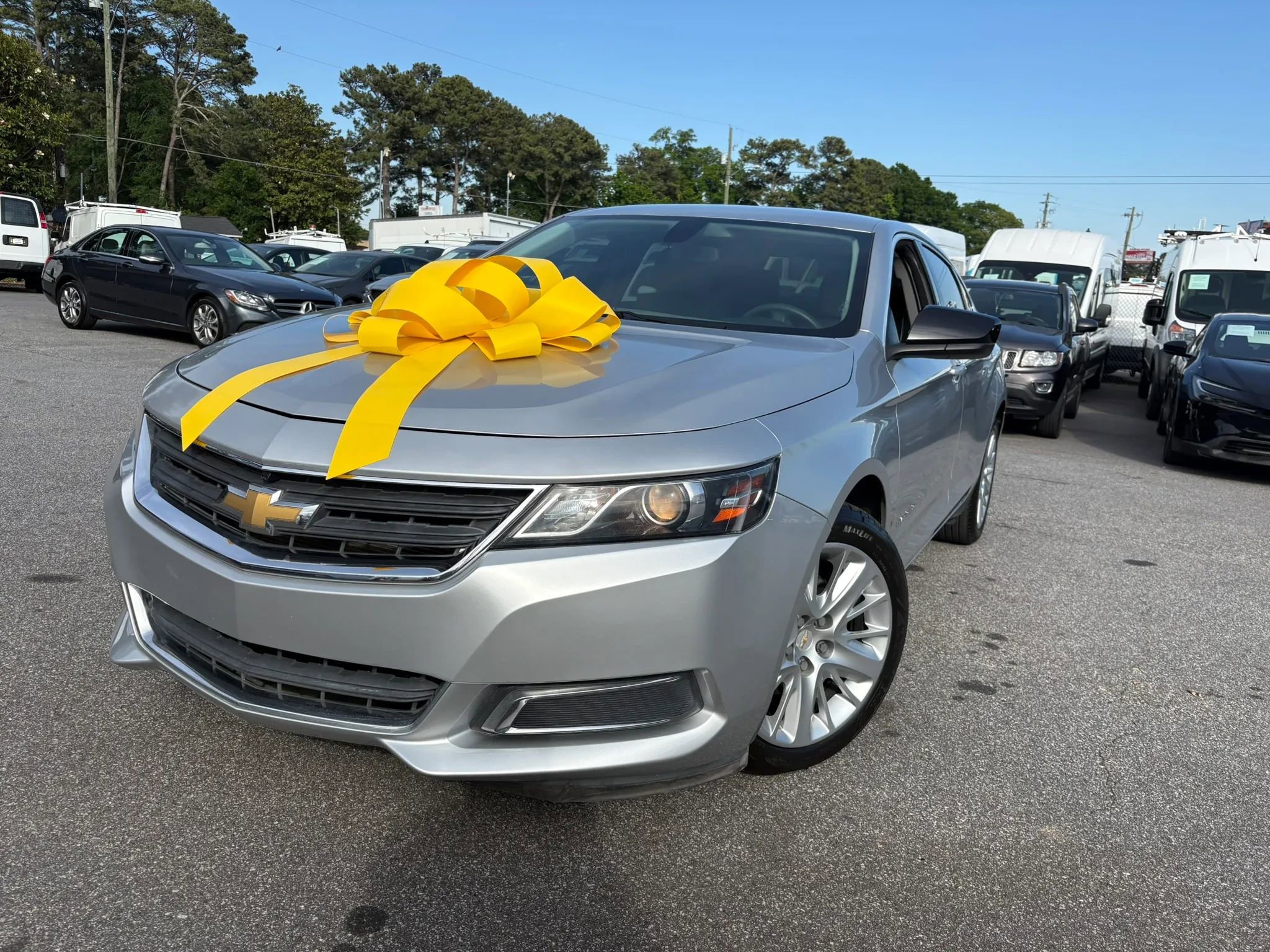 Used 2018 Chevrolet Impala LS FWD image 2