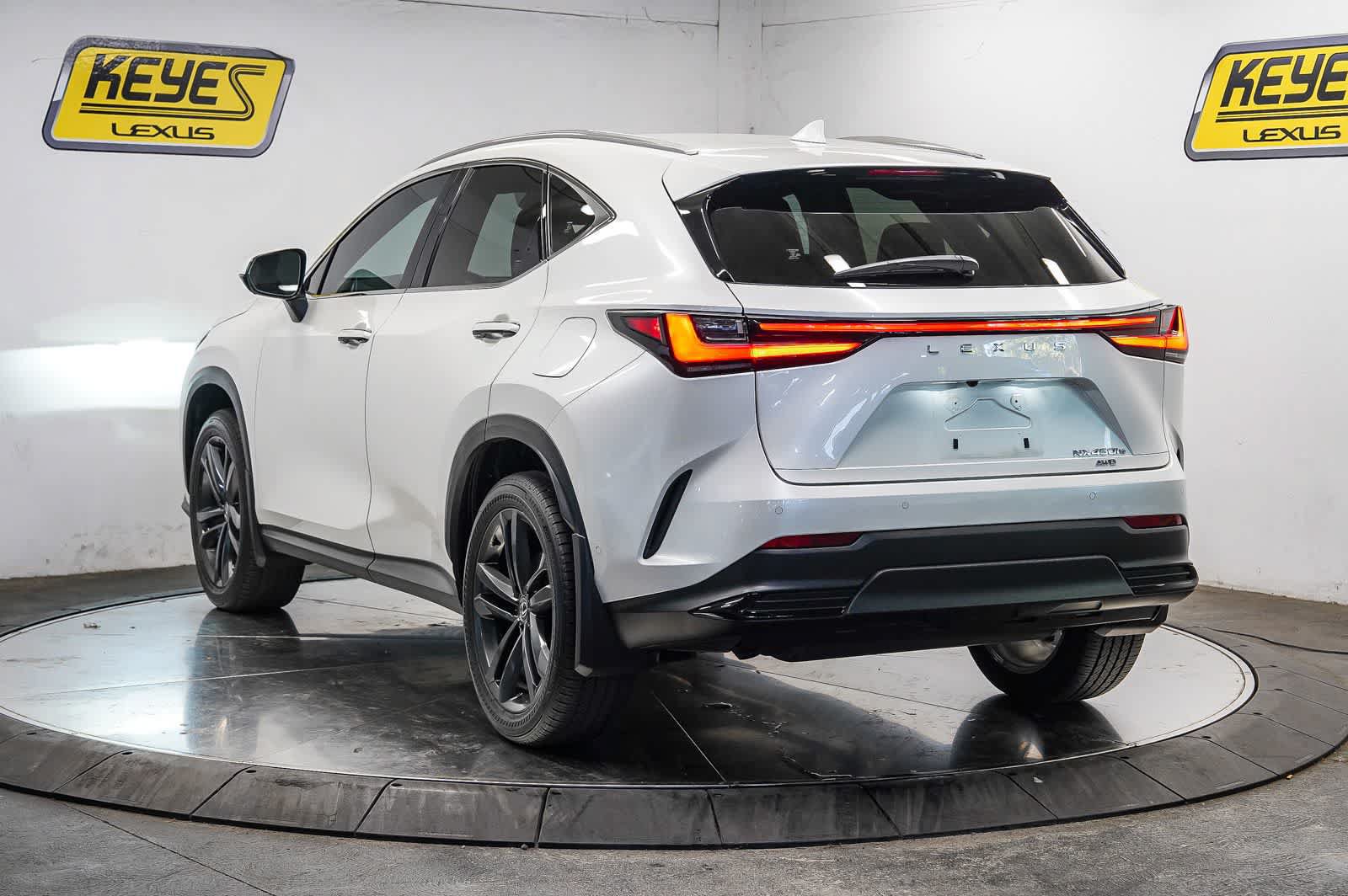 Used 2025 Lexus NX 450h+ AWD w/ Accessory Package (2T) image 2