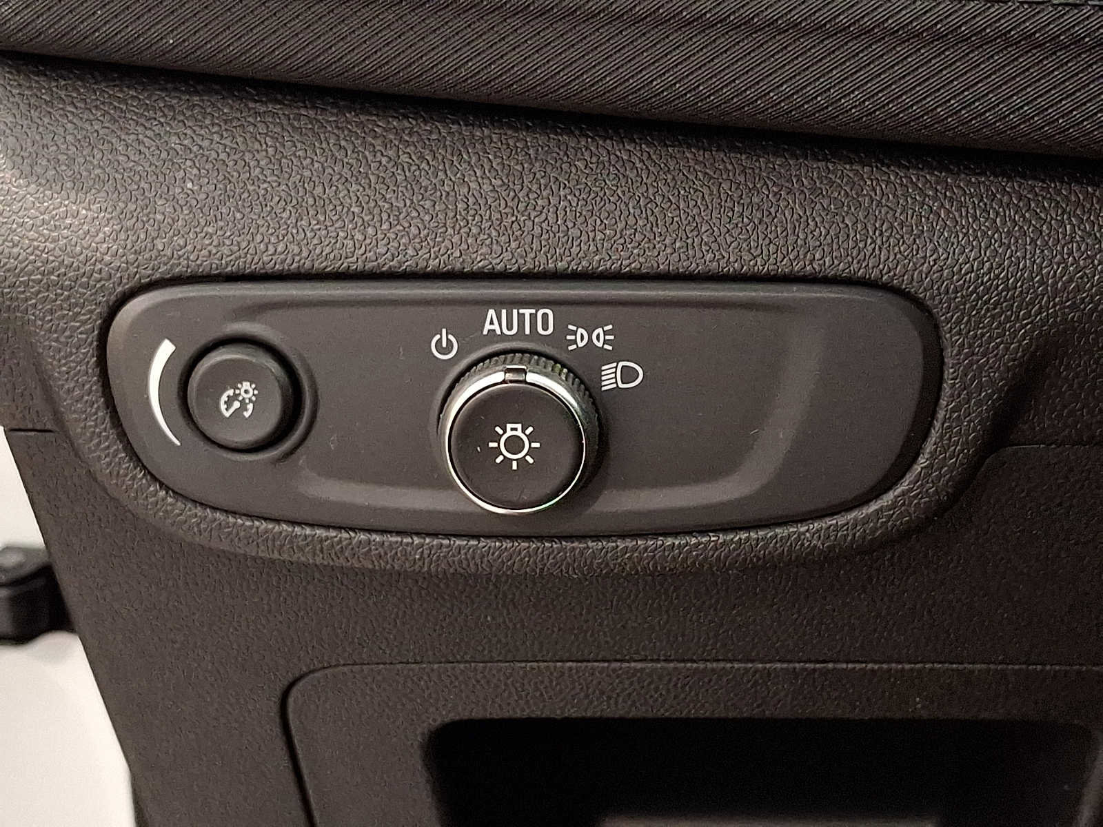 Used 2026 Chevrolet TrailBlazer LS w/ LS Convenience Package image 26