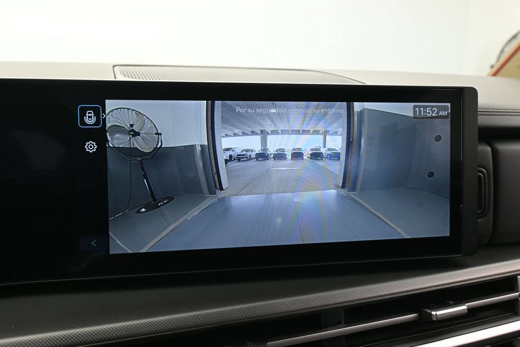 Used 2025 Hyundai Santa Fe SE FWD image 20