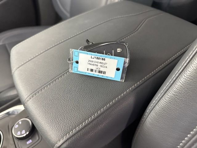 Used 2020 Chevrolet Traverse LT w/ LPO, Floor Liner Package image 32