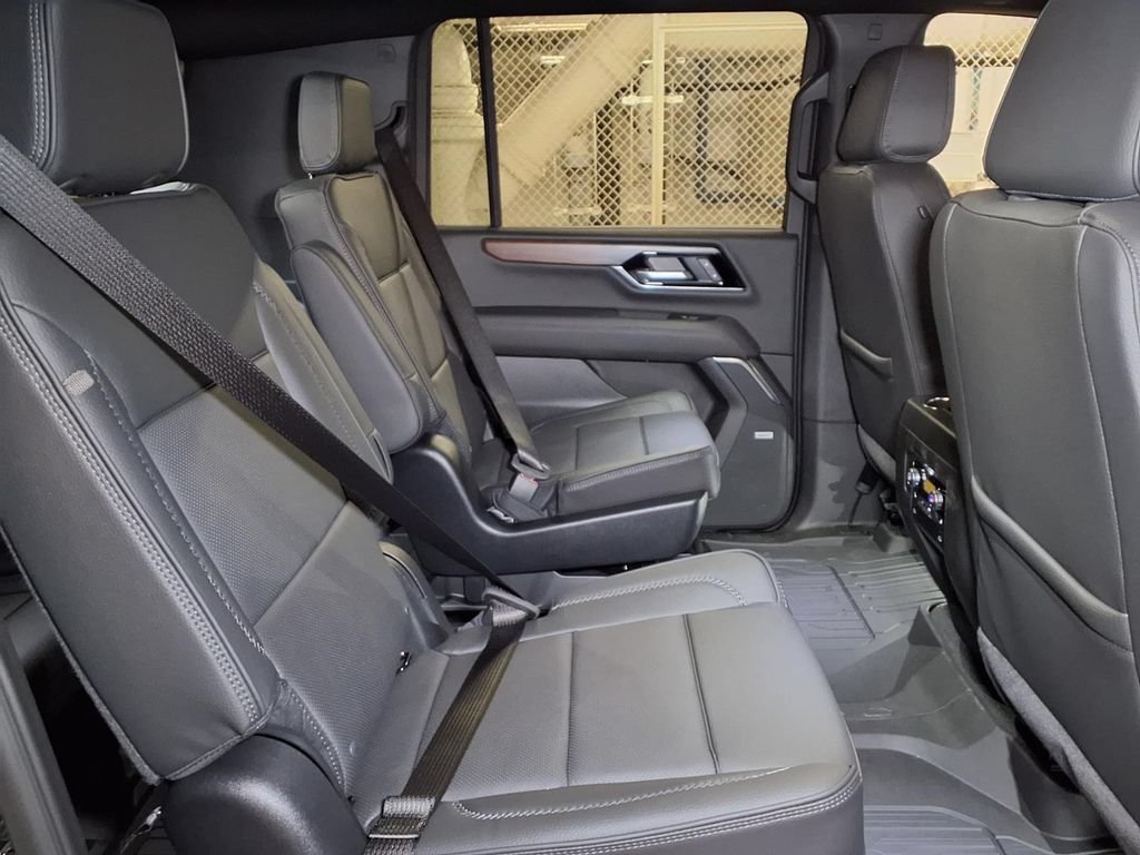 New 2026 GMC Yukon XL Denali w/ Sun & Power Step Package RWD image 7