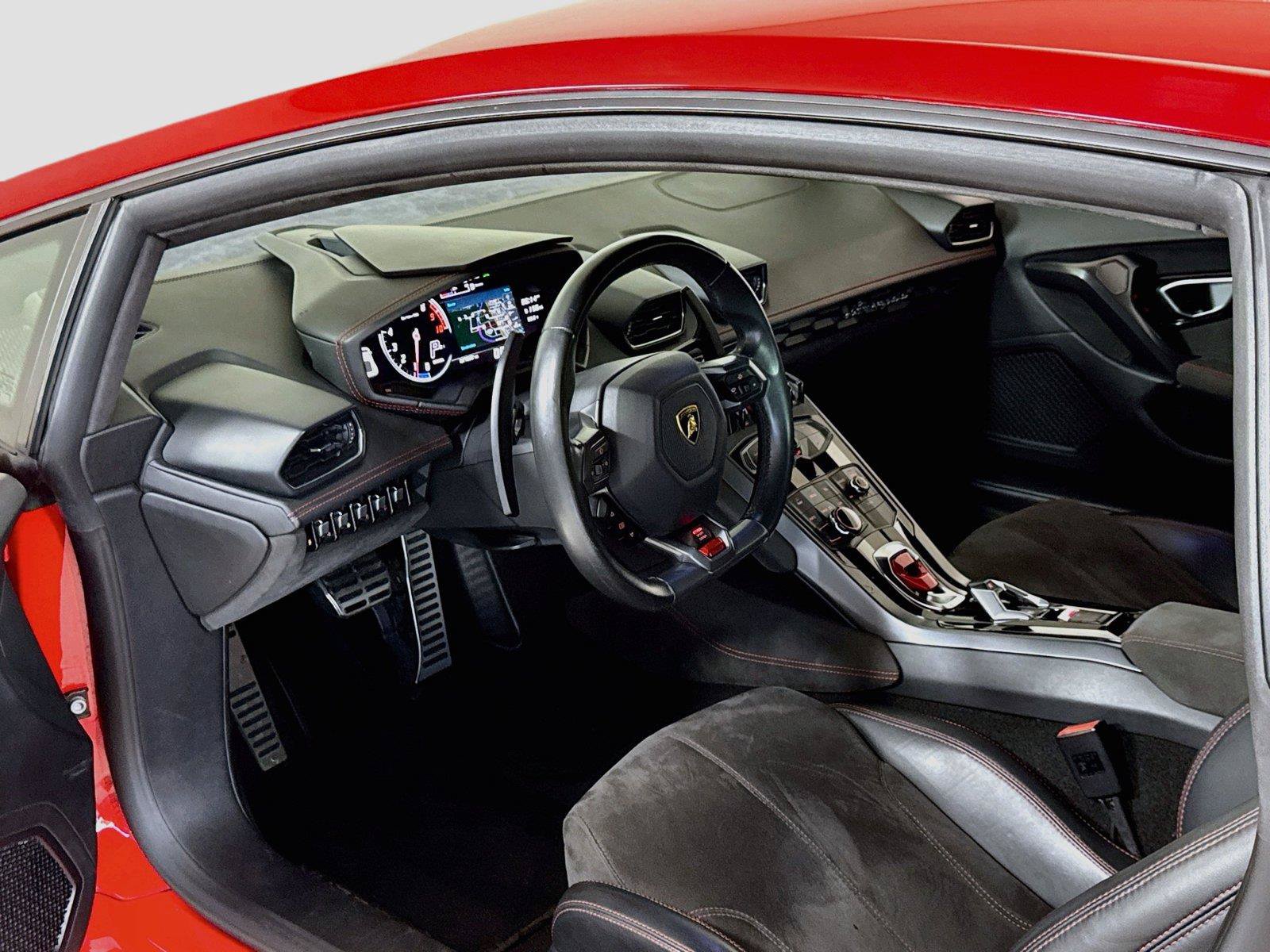 Used 2016 Lamborghini Huracan LP 580-2 RWD image 14