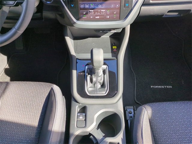 Used 2025 Subaru Forester Premium w/ Convenience Package #2 image 18
