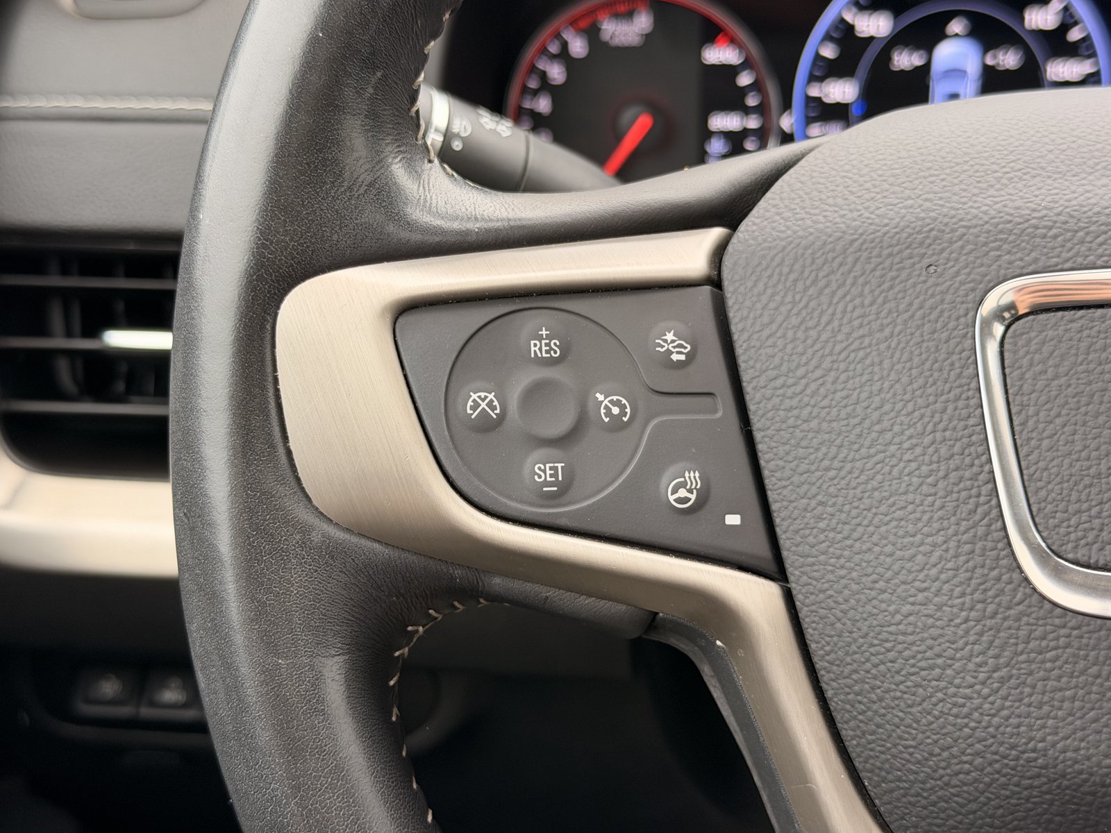 Used 2022 GMC Terrain Denali AWD/4WD image 19