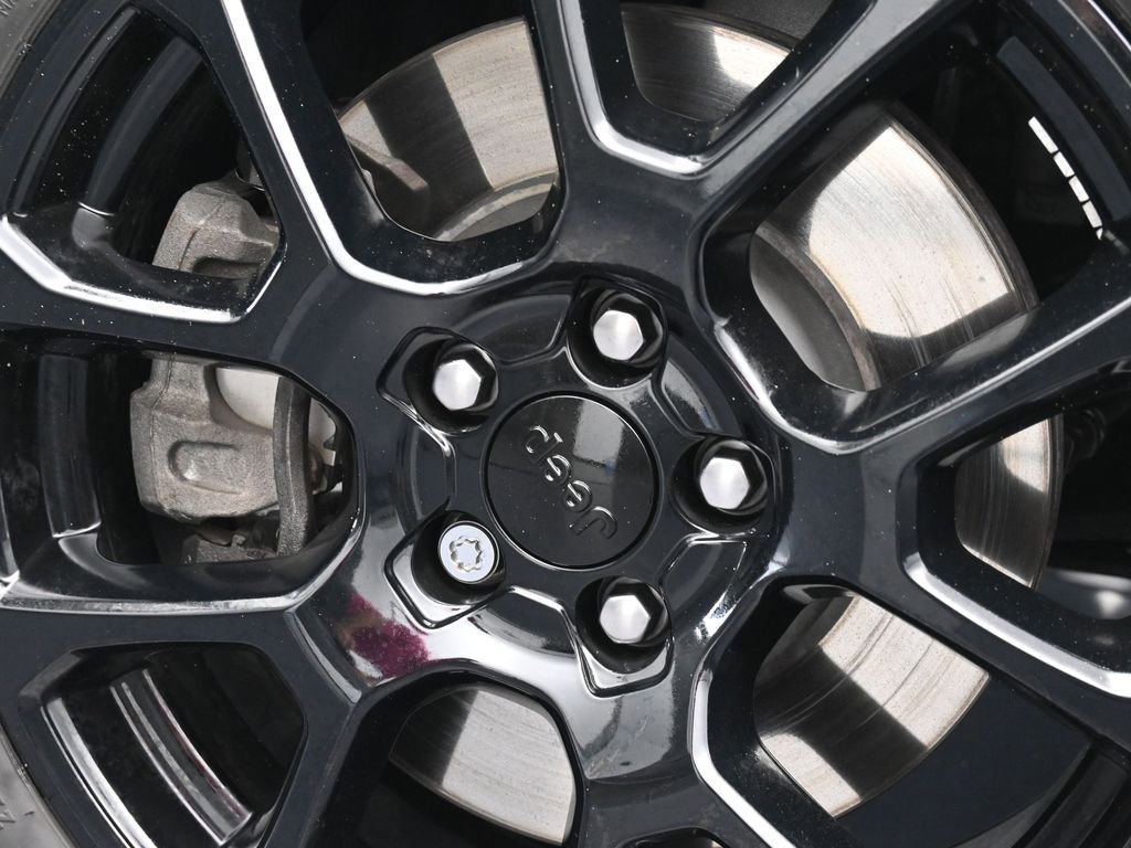 Used 2023 Jeep Compass Altitude image 31