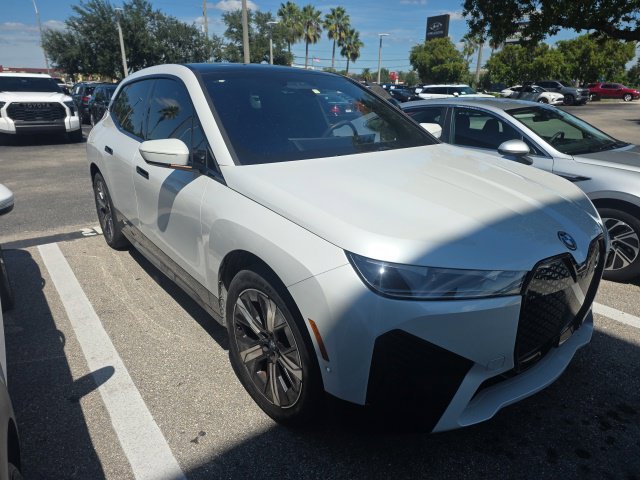 Used 2024 BMW iX xDrive50 w/ Premium Package AWD/4WD image 1