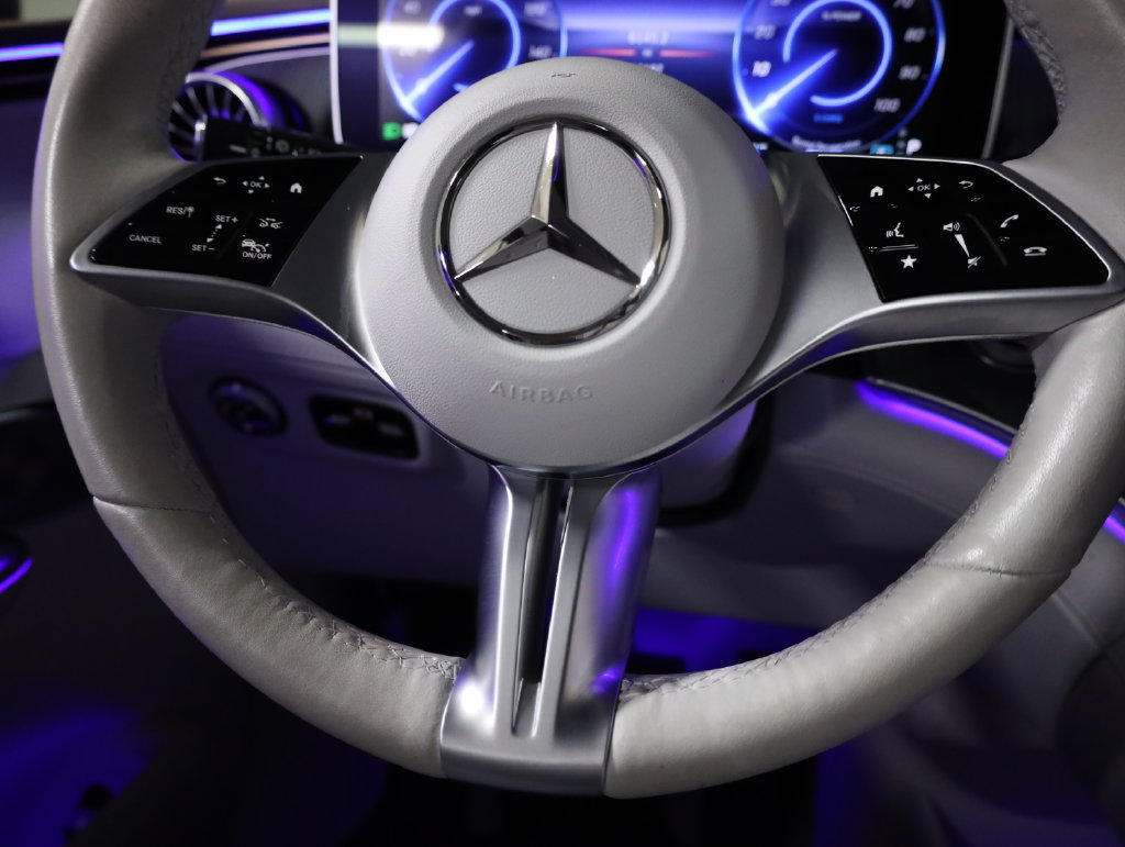 Used 2023 Mercedes-Benz EQE 350+ 4MATIC SUV image 39