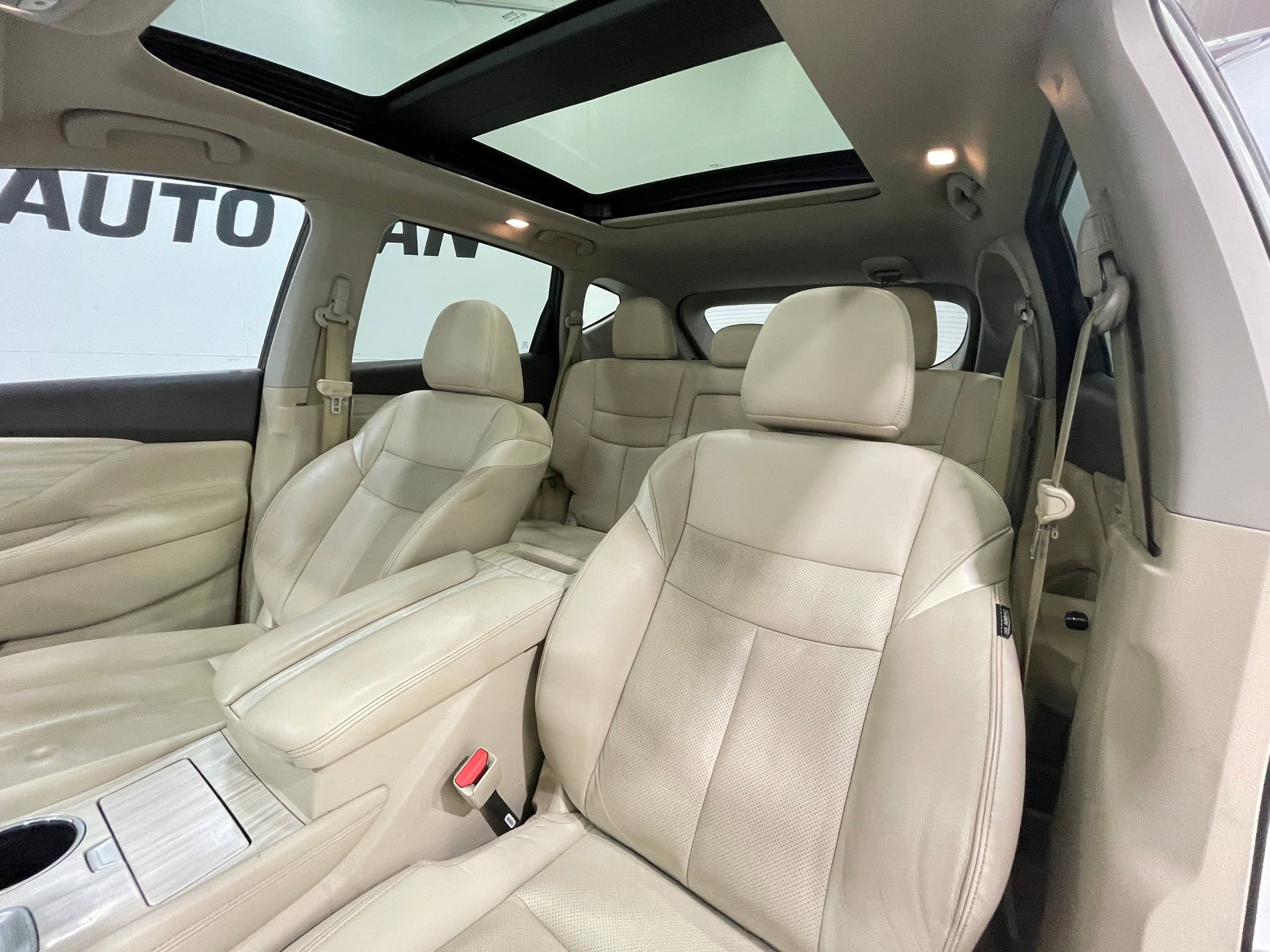 Used 2017 Nissan Murano Platinum w/ Platinum Technology Package FWD image 13