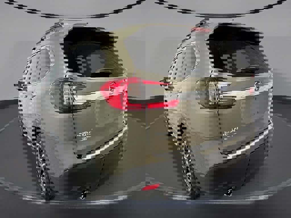 New 2026 Subaru Ascent Limited image 3