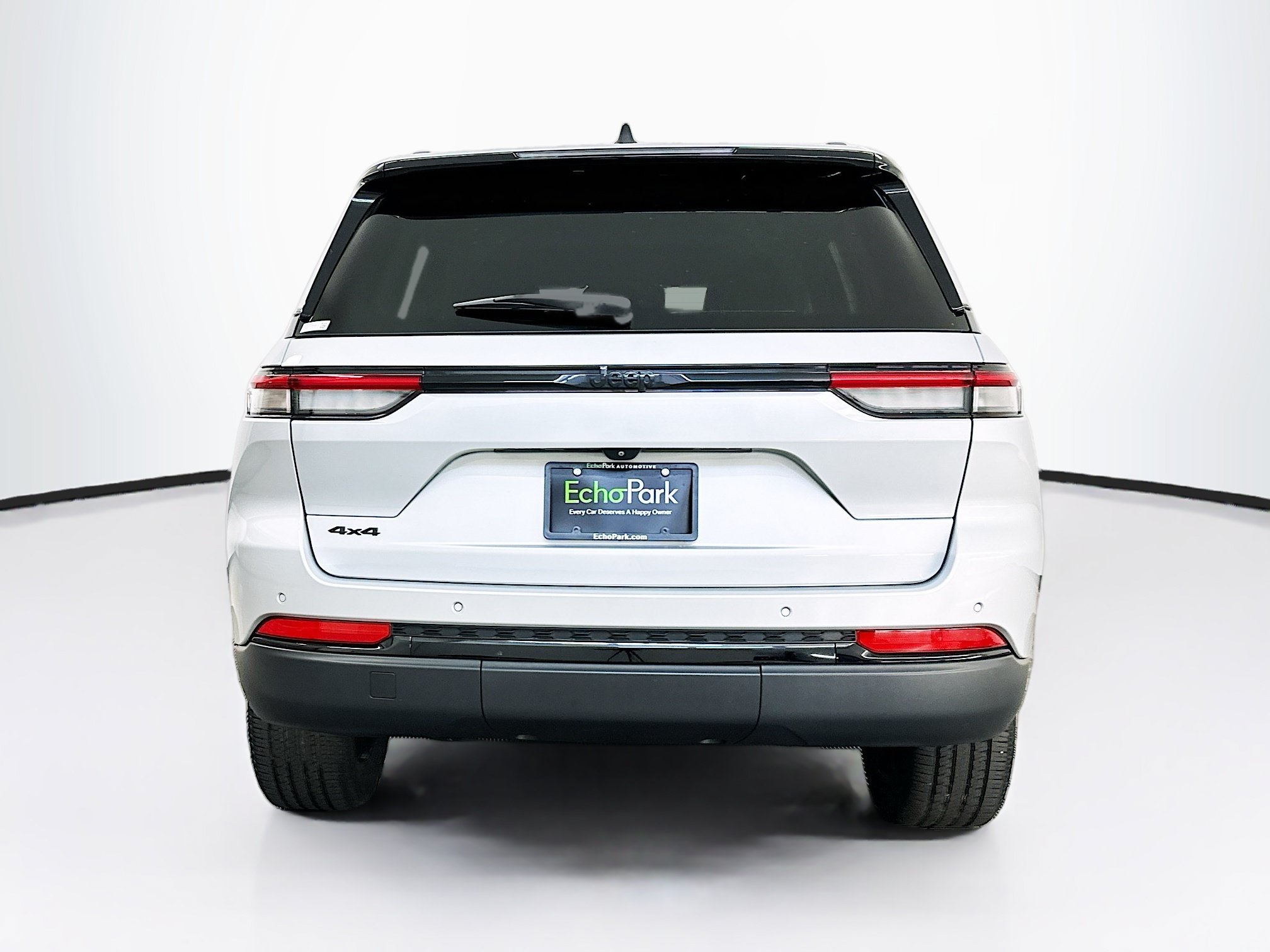 Used 2023 Jeep Grand Cherokee Altitude AWD/4WD image 7