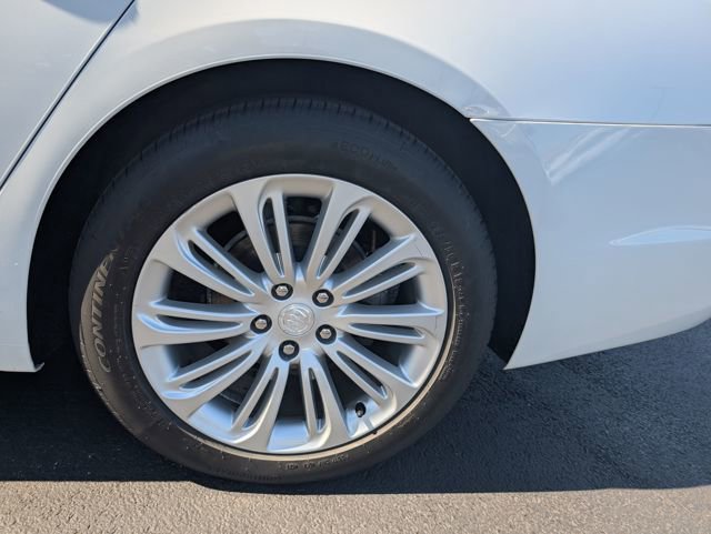 Used 2018 Buick LaCrosse Essence image 24