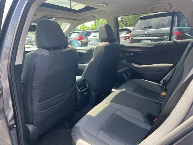 Used 2025 Subaru Outback Onyx Edition AWD/4WD image 16