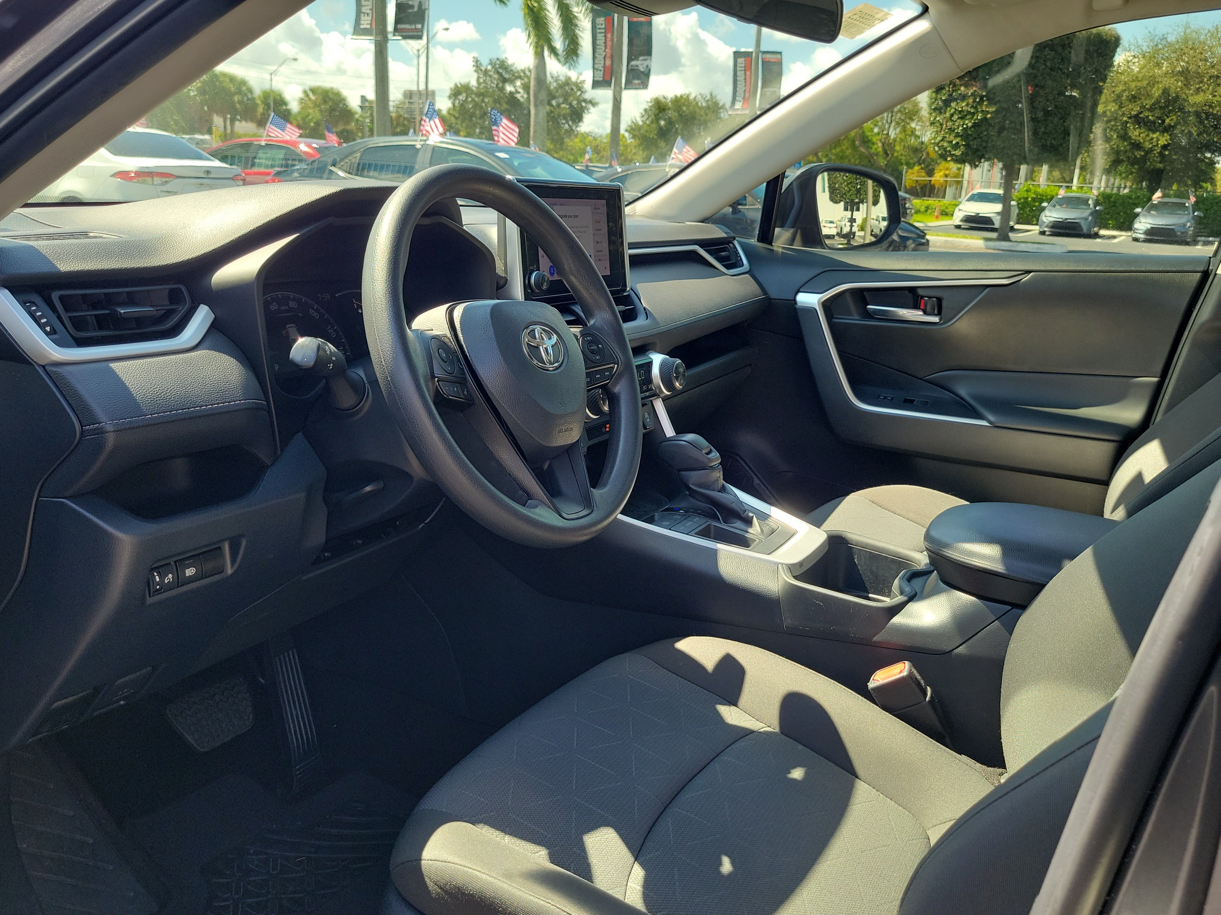 Used 2023 Toyota RAV4 XLE FWD image 19