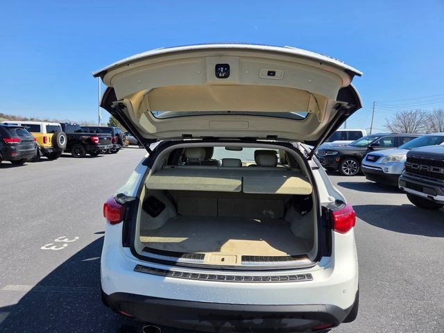 Used 2011 INFINITI FX35 AWD w/ Premium Pkg image 14