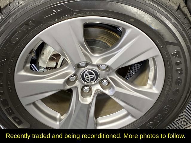 Used 2023 Toyota RAV4 XLE w/ Convenience Package AWD/4WD image 30