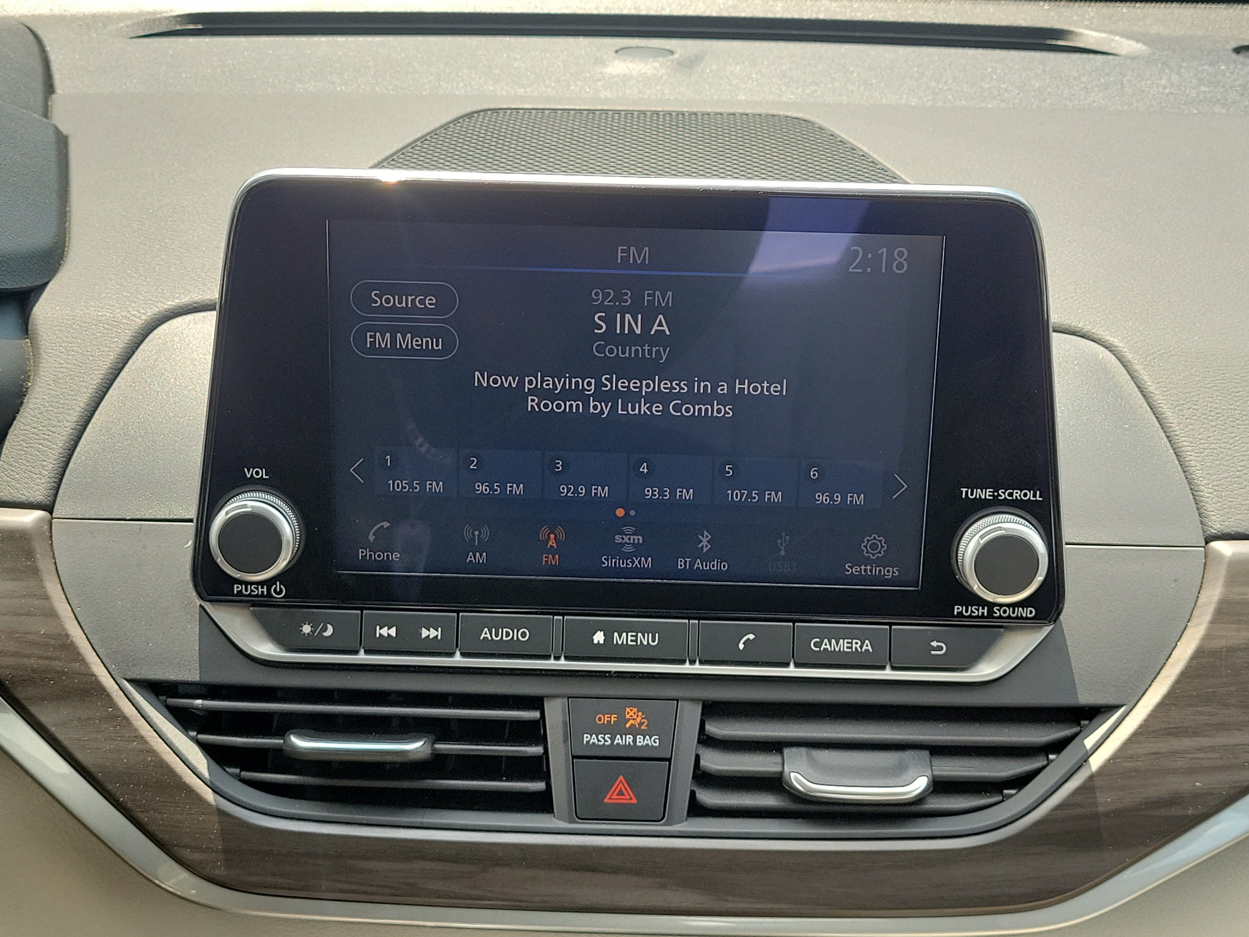 Used 2025 Nissan Altima 2.5 SV FWD image 25