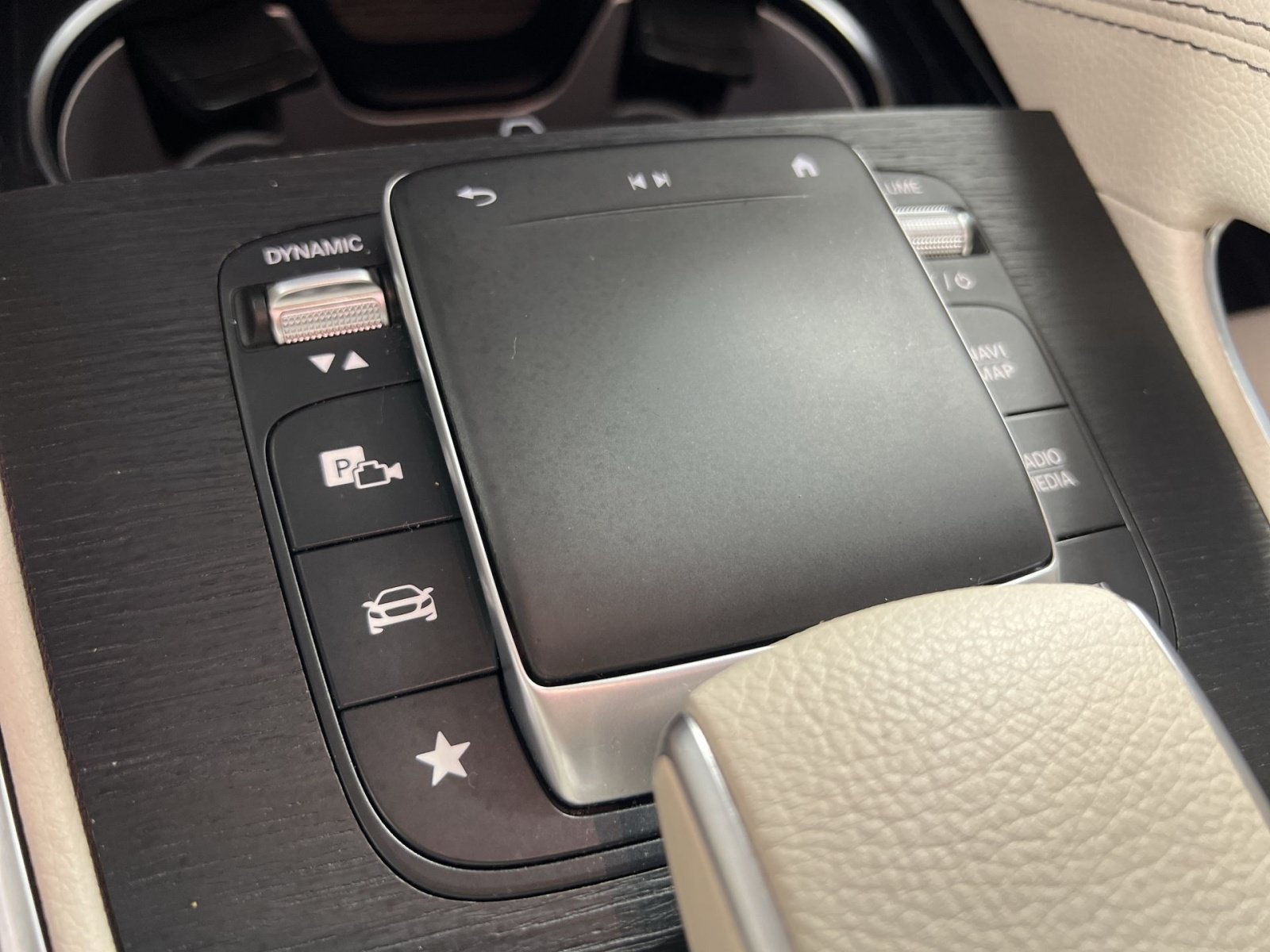 Used 2023 Mercedes-Benz GLE 350 4MATIC image 35