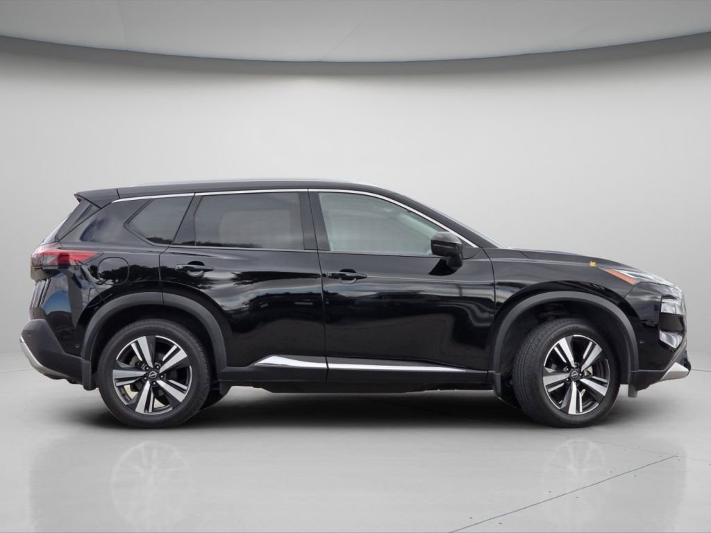 Used 2023 Nissan Rogue Platinum image 10