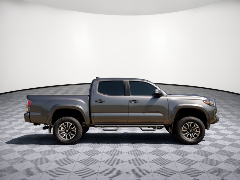 Used 2021 Toyota Tacoma TRD Sport w/ Technology Package AWD/4WD image 8