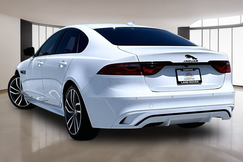 Used 2024 Jaguar XF R-Dynamic SE AWD/4WD image 4