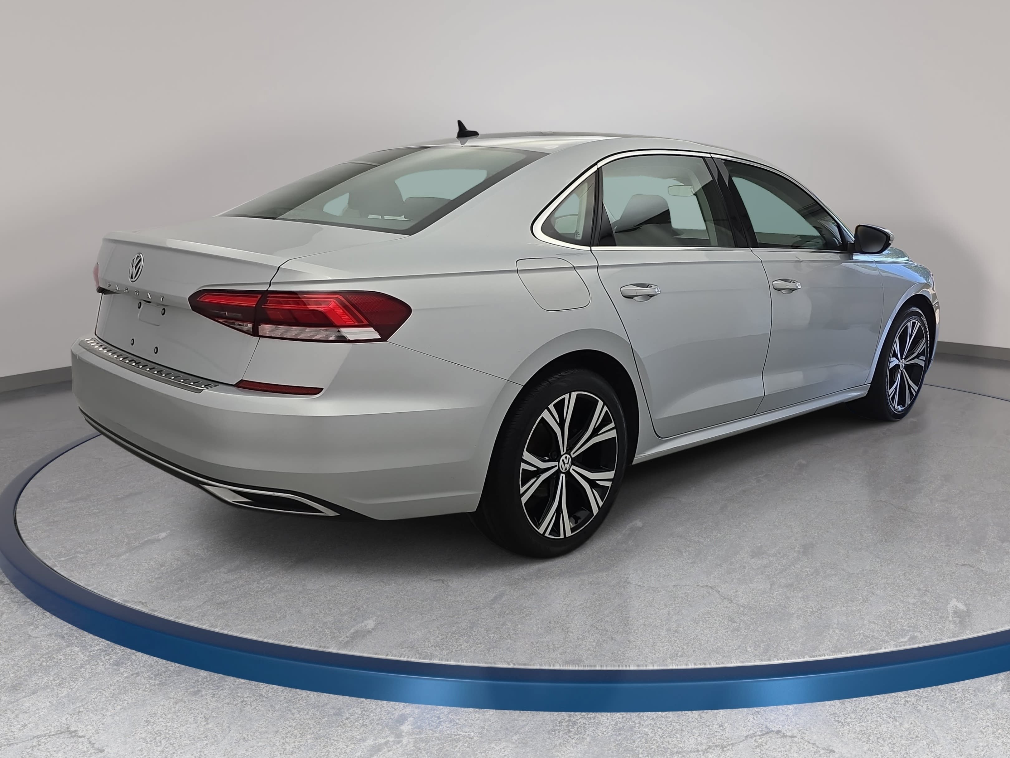 Used 2021 Volkswagen Passat 2.0T SE FWD image 5