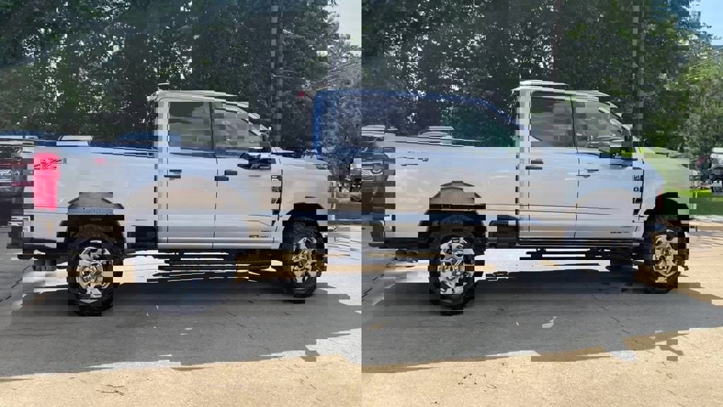 Used 2024 Ford F250 XLT image 7