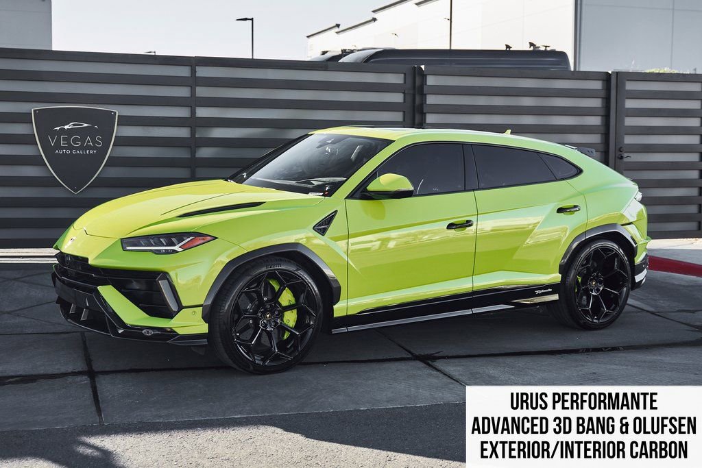 Used 2024 Lamborghini Urus Performante AWD/4WD image 1