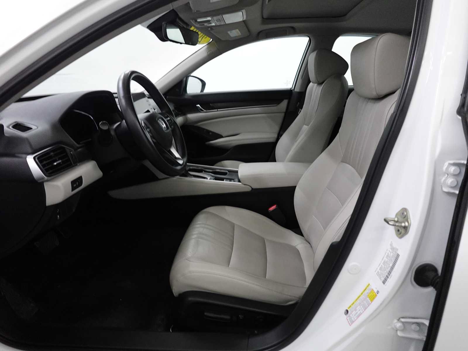 Certified 2019 Honda Accord EX-L image 12
