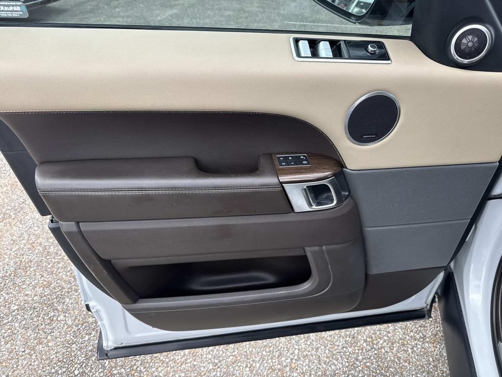 Used 2019 Land Rover Range Rover Sport HSE AWD/4WD image 21